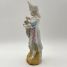 Купить Статуэтка "Девочка, кормящая котенка", фарфор, роспись, золочение, Западная Европа, 1950-1960 гг.