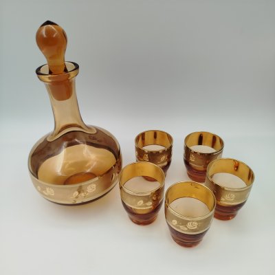 купить Набор для крепких напитков (штоф и 5 рюмок), цветное стекло, золочение, Чехословакия, 1970-1990 гг.