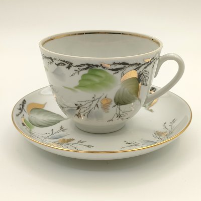 Купить Пара чайная "Берёзка", автор формы "Весенняя" Яковлева С.Е., автор рисунка Семенова А.Н., фарфор, деколь с подрисовкой, золочение, Ленинградский фарфоровый завод (ЛФЗ), Российская Федерация, 1991-2012 гг.