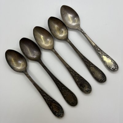 купить Набор из 5-ти чайных ложек с растительным декором, мНЦ (медь-никель-цинк), Кольчугинский завод цветных металлов, СССР, 1950-1960 гг.