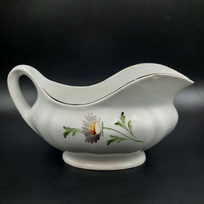 купить Соусник с декором в виде ромашек, фаянс, роспись, золочение, Конаковский фаянсовый завод им. М.И. Калинина (ЗиК Конаково), СССР, 1934-1940 гг.