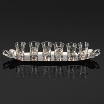 купить Набор для подачи спиртных напитков в стиле модерн (рюмки в металлической оплетке на 6 персон на подносе), металл, серебрение, стекло, гравировка, Christofle, Франция, 1900-1920 гг.