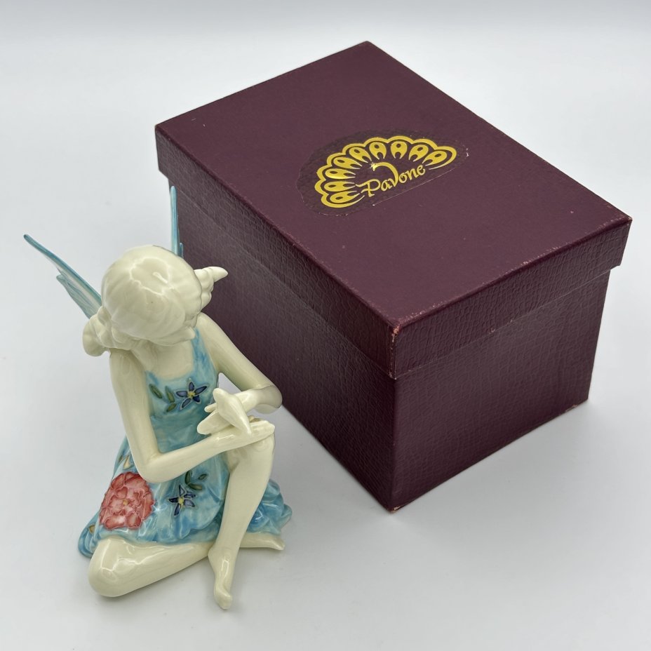 Статуэтка "Девушка-эльф", фарфор, 2010-2023 гг. стоимостью 1610 руб.