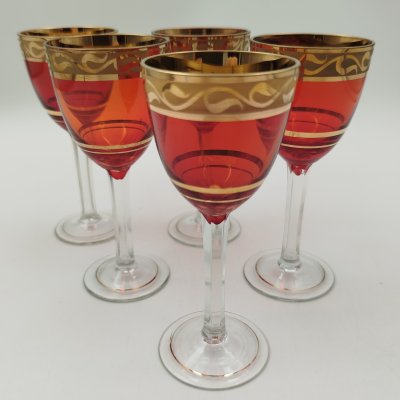 купить Набор из 5-ти рюмок на граненых ножках, украшенные растительным орнаментом, стекло, золочение, Чехословакия, 1970-1990 гг.