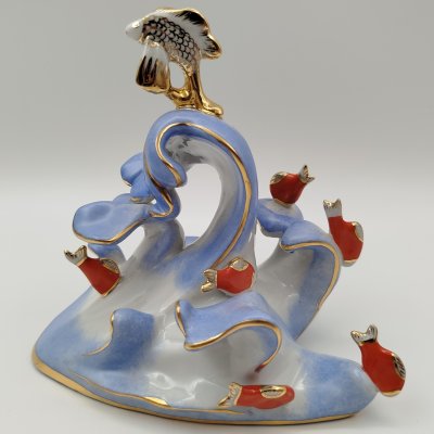купить Статуэтка "Золотая рыбка" из триптиха "Сказка о Золотой рыбке", по модели С.М. Орлова, фарфор, роспись, золочение, Дмитровский фарфоровый завод (ДФЗ Вербилки), Российская Федерация, 1991-2012 гг.