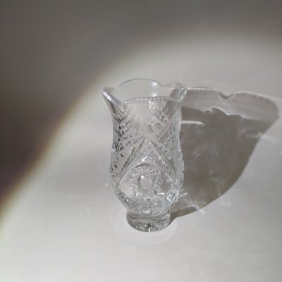 купить Миниатюрная ваза с резным декором, хрусталь, гранение, СССР, 1970-1990 гг.