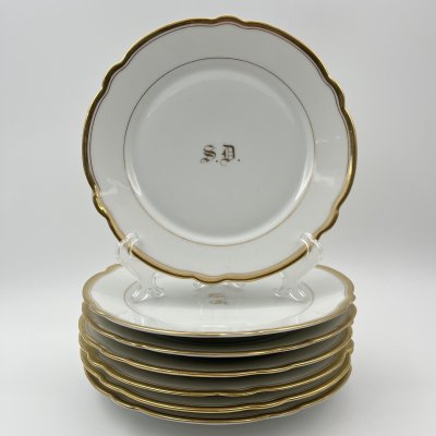 купить Набор из 7-ми тарелок с инициалами "S.D.", фарфор, золочение, Западная Европа, 1900-1930 гг.