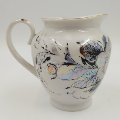 купить Молочник из сервиза "Жемчужный", фарфор, деколь, люстр, золочение, Ленинградский фарфоровый завод (ЛФЗ), СССР, 1970-1992 гг.