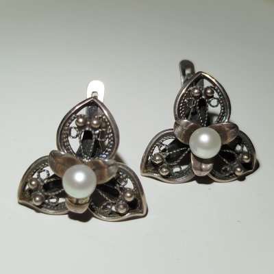 купить Серьги в виде цветков, металл, жемчуг, СССР, 1970-1990 гг.