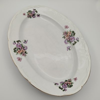 купить Крупное блюдо с рельефным цветочным декором [Экспортная марка], фаянс, деколь, золочение, СССР, 1920-1940 гг.