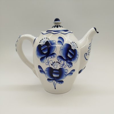 купить Чайник с растительным декором, фарфор, роспись, Объединение «Гжель», СССР, 1986-1991 гг.