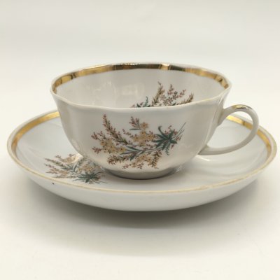 купить Чайная пара из сервиза "Тюльпан", рисунок "Нина", фарфор, деколь, золочение, Дулевский фарфоровый завод (Дулёво), Российская Федерация, 2000-2010 гг.