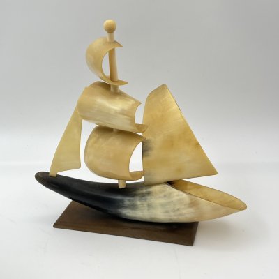 купить Сувенир настольный "Кораблик", рог, СССР, 1970-1990 гг.