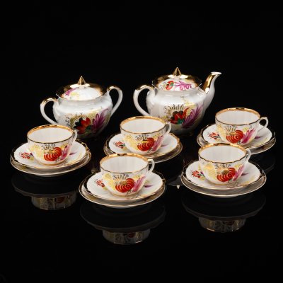 купить Сервиз чайный "Пурпурный лист" на 5 персон (17 предметов), автор Смирнов Е.П., фарфор, роспись, золочение, Дмитровский фарфоровый завод (ДФЗ Вербилки), СССР, 1965-1991 гг.