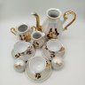 Купить Сервиз кофейный "Галантная сцена" на 3 персоны (9 предметов), фарфор, деколь, люстр, золочение, FP Zajecar, Югославия, 1970-1980 гг.