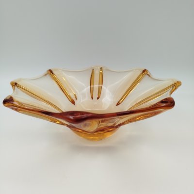 купить Конфетница (вазочка) медового цвета, хрусталь, цветной, Ленинградский завод художественного стекла (ЛЗХС), СССР, 1960-1990 гг.