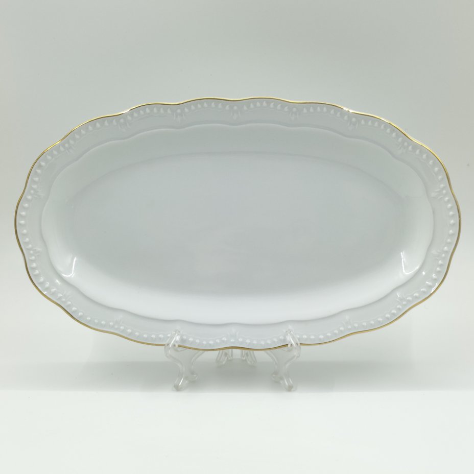 Купить Сервировочное блюдо овальной формы с рельефным кантом, фарфор, золочение, Karolina (Фарфоровая мануфактура «Каролина», Польша), Польша, 1980-2000 гг.