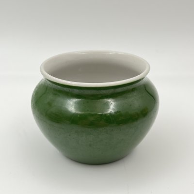 купить Горшочек зеленого цвета (для сметаны или соли), фарфор, крытье, Дмитровский фарфоровый завод (ДФЗ Вербилки), СССР, 1954-1965 гг.