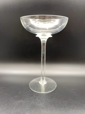 купить Конфетница на ножке с резным декором, стекло, гравировка, СССР, 1960-1980 гг.