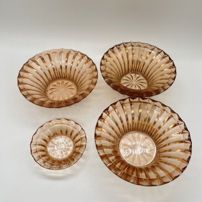 купить Набор из 4 вазочек для варенья с резным геометрическим декором (подбор), цветное стекло, СССР, 1950-1980 гг.