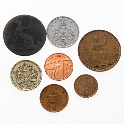 купить Великобритания набор 7 монет 1/2, 1 пенни (penny), 5 пенсов (pence), 1 фунт (pound) 1897-2010