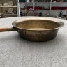 Купить Таз с ручкой для варки варенья, латунь, дерево, Кольчугинский завод цветных металлов, СССР, 1950-1970 гг.