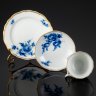 Купить Чайная тройка с декором в виде синих цветов, фарфор, роспись, золочение, Meissen (Мейсенский фарфор), Германия, 1950-1980 гг.