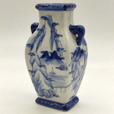 купить Ваза с пейзажным декором, фарфор, роспись, Китай, 1980-2000 гг.