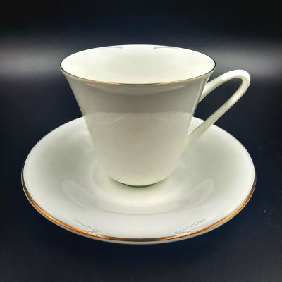 купить Пара чайная "Сад" с золотистой каймой, фарфор, золочение, Императорский фарфоровый завод (ИФЗ), СССР, 2006-2023 гг.