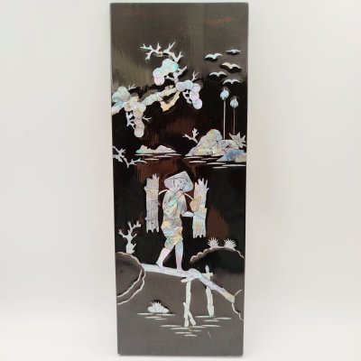 купить Панно настенное, украшенное изображением собирателя хвороста, папье-маше, перламутр, Азия, 1970-1990 гг.