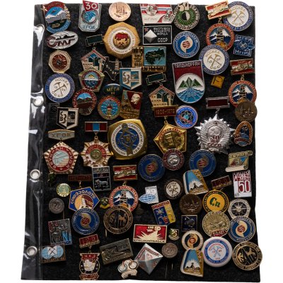 купить Коллекция знаков и значков СССР 1960-1990 годов (три листа, 265 штук)