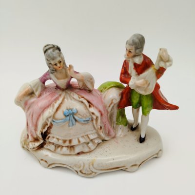 купить Статуэтка миниатюрная "Галантная сцена" ("Музицирование"), фарфор, роспись, Западная Европа, 1960-1980 гг.