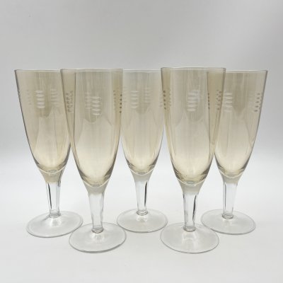 купить Набор из пяти фужеров жёлтого оттенка с лаконичным декором, цветное стекло, алмазная грань, СССР, 1970-1990 гг.