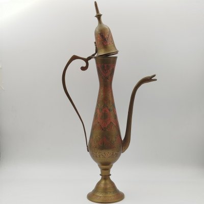 купить Кумган (кувшин) в восточном стиле, украшенный растительным декором, латунь, резьба, эмаль, Индия, 1970-1980 гг.