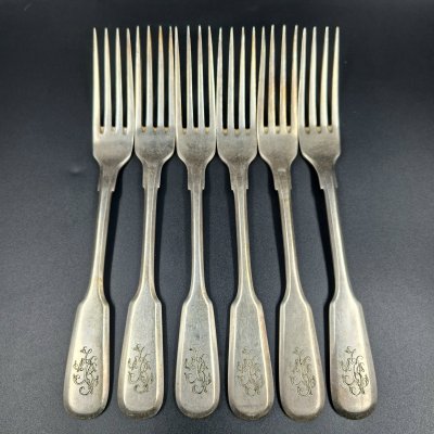 купить Набор из шести вилок с владельческими монограммами, металл, серебрение, Fraget (Фабрика серебряных и плакированных изделий Иосифа Фраже), Царство Польское, 1896-1914 гг.