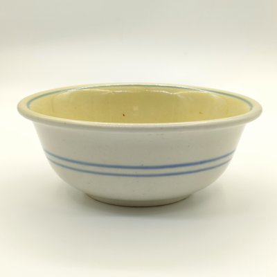 купить Салатник лимонного оттенка с линейным декором, фаянс, крытье, обводка, Кировский фаянсовый завод, СССР, 1967-1991 гг.