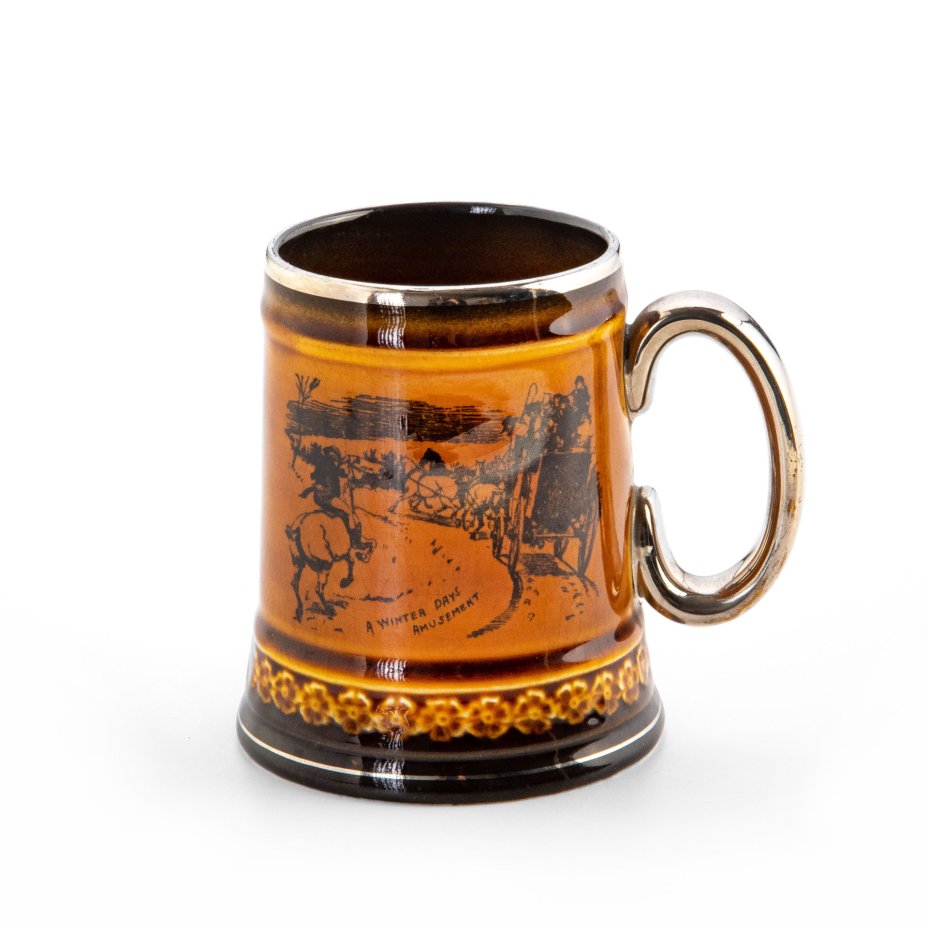Кружка пивная с жанровыми сценками, керамика, серебрение ...