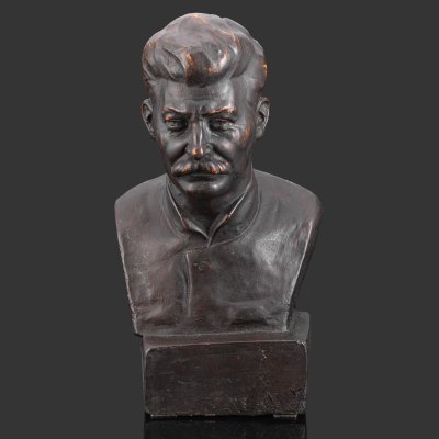 купить Бюст "И.В. Сталин", автор Николай Василик, керамика, восстановительный обжиг, тонирование, Гжельский экспериментальный керамический завод «Всекохудожник», СССР, 1933 г.