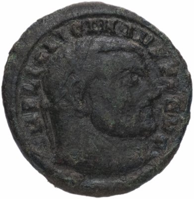 Купить Римская Империя Лициний I 308–324 гг фоллис (реверс: Юпитер держит Викторию на шаре, внизу орел с венком)