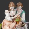 Купить Статуэтка "Пара с корзиной цветов", фарфор, роспись, Unterweissbach Werkstätten (Унтервайсбах), Германия, 1990-2000 гг.