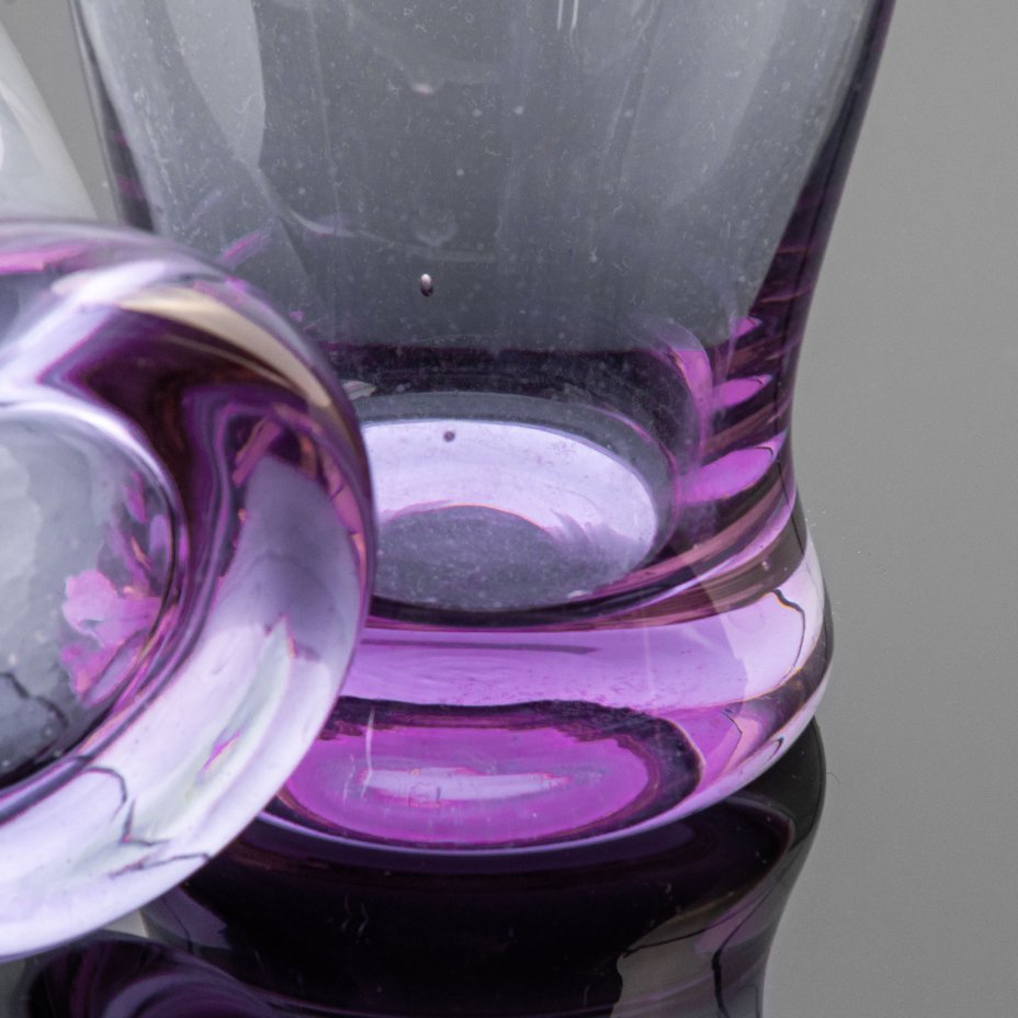 Пара стаканов из александритового стекла с толстыми донышками, стекло ...