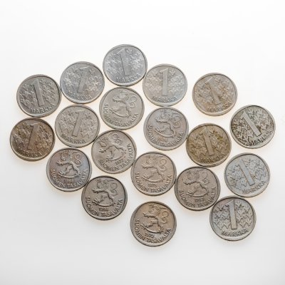 купить Финляндия набор из 19 монет 1 марка 1971-1990