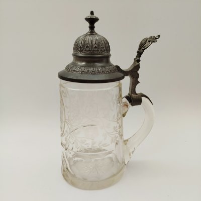 купить Кружка пивная с монограммой "NJ" и растительным декором, стекло, гравировка, гранение, металл, Западная Европа, 1880-1910 гг.