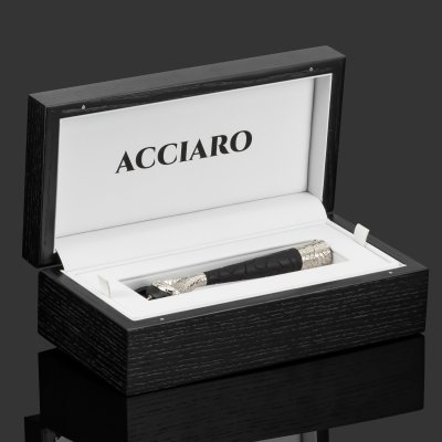 купить Эксклюзивный бритвенный станок Acciaro модель Kintsugi в подарочной коробе, хромированная бронза, граб, Российская Федерация, 2025 г.