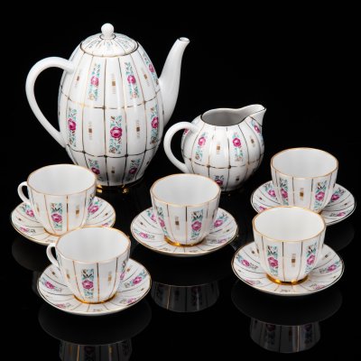 купить Сервиз кофейный с декором в виде роз на 5 персон (12 предметов), форма "Тюльпан", фарфор, деколь, золочение, Ленинградский фарфоровый завод (ЛФЗ), СССР, 1960-1970 гг.
