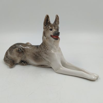 купить Статуэтка "Немецкая овчарка", скульптор В.С. Драчинская, фарфор, роспись, Ленинградский фарфоровый завод (ЛФЗ), СССР, 1960-1970 гг.