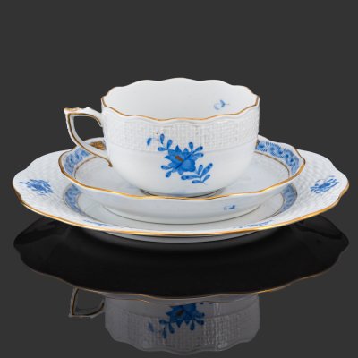 купить Трио чайное, выполненное в фирменном дизайне "Chinese Bouquet" ("Apponyi Blue"), фарфор, роспись, золочение, Herend (Херенд), Венгрия, 1960-1990 гг.