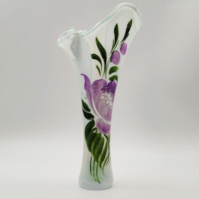 купить Ваза перламутрового цвета с изображением лилового пиона, стекло, люстр, роспись, СССР, 1980-1990 гг.