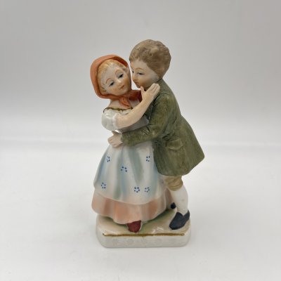купить Статуэтка "Милая парочка", бисквит, роспись, Европа, 1970-1990 гг.