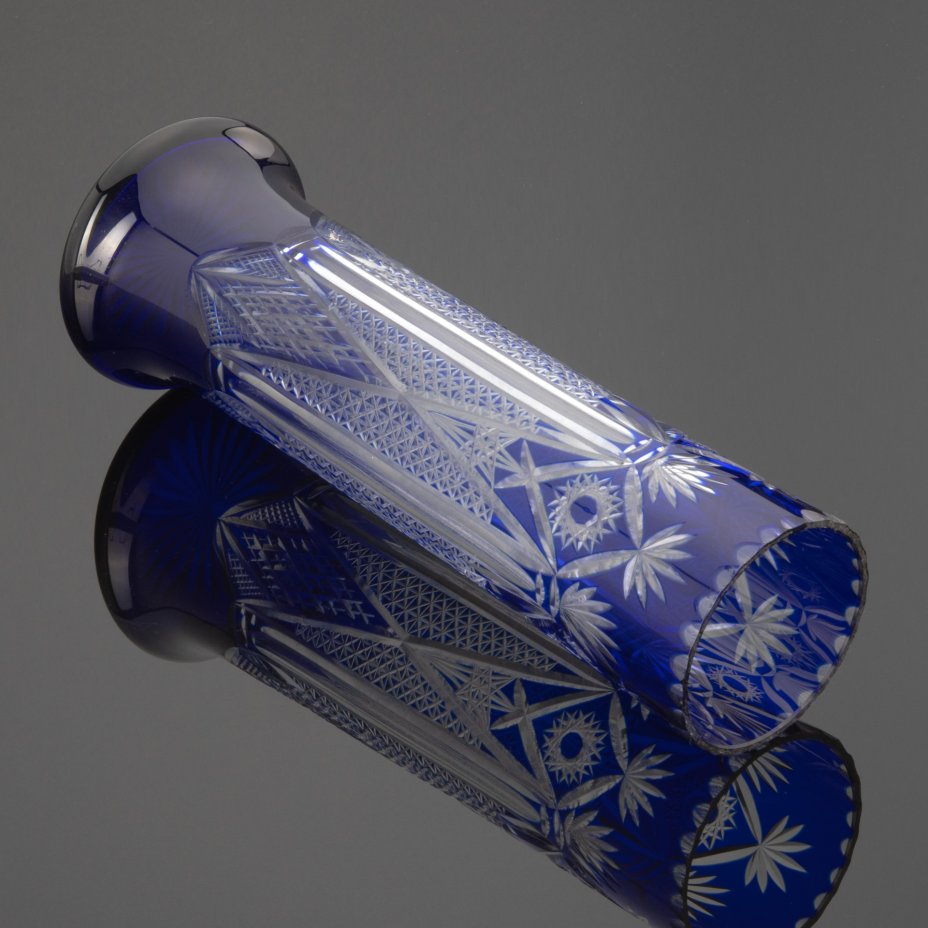 Ваза для цветов, строгой лаконичной формы, хрусталь, рисунок алмазной ...